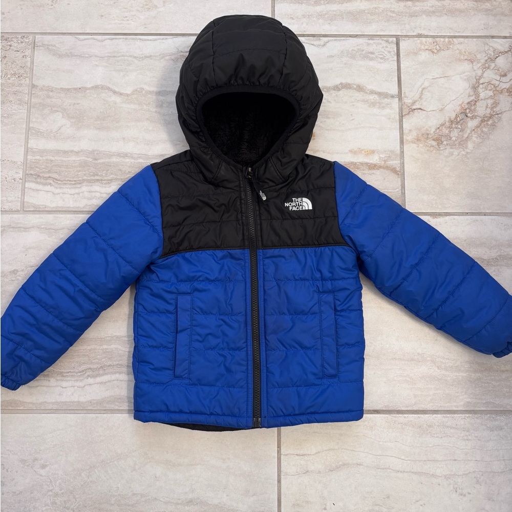 North Face Reversible Black Blue 4T Coat Great Condition